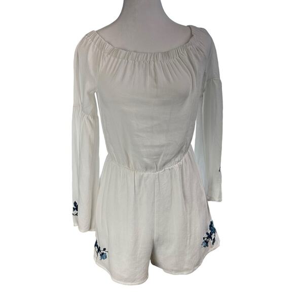 Lottie Moss Romper Floral Embroidered Off Shoulder Long Sleeve White Blue XS NWT - Picture 2 of 14